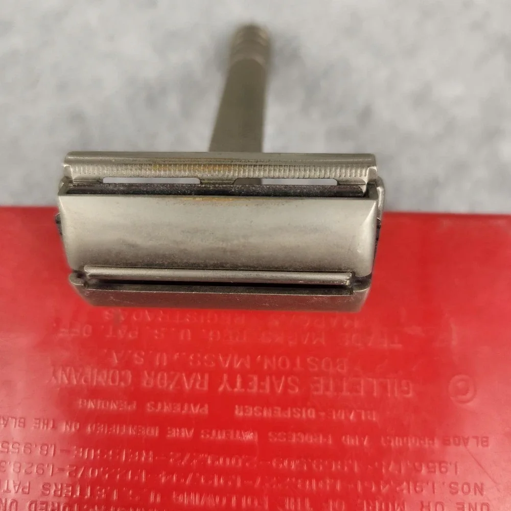 Vintage Gillette Super Speed One-Piece Razor with Case & Schick Blades USA 1960s